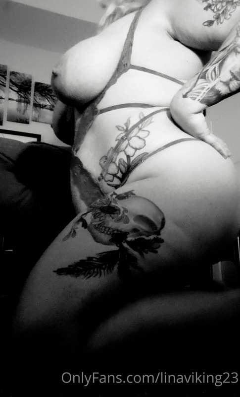 Tie me up and make me moan 💋💦