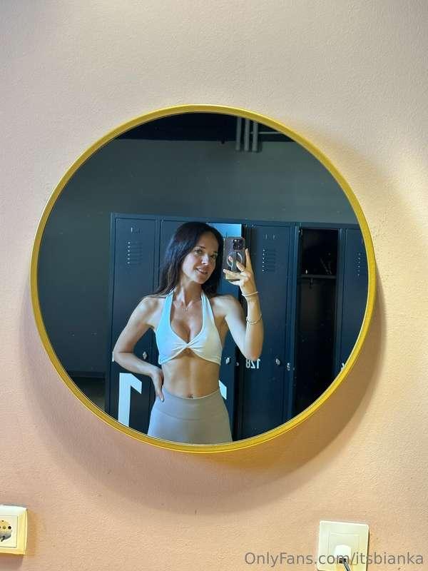 Getting ready for a workout… wanna join me? 💪🏻😋