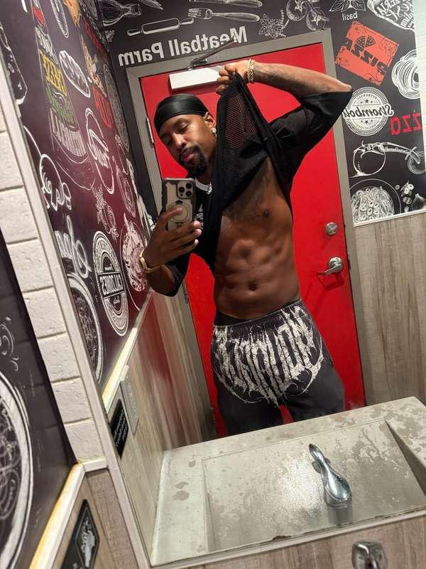 Rock Hard!! I'm feeling so good 😘😘😘