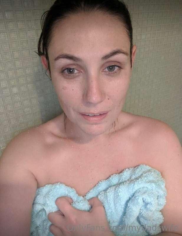 💦Soaking wet and not just from the shower💦