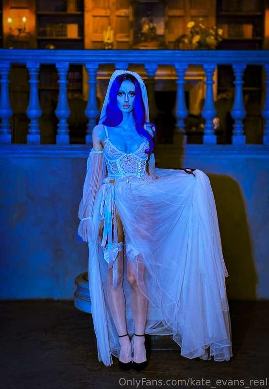 Halloween is over, but I'm still happy!🥰💕I made a bright and..