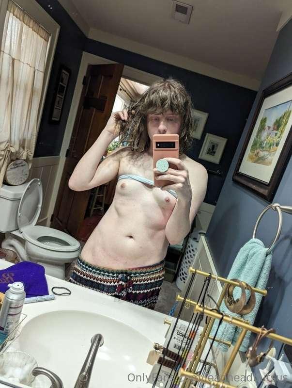 More of a progress pic than anything *sexy*, but check out h..
