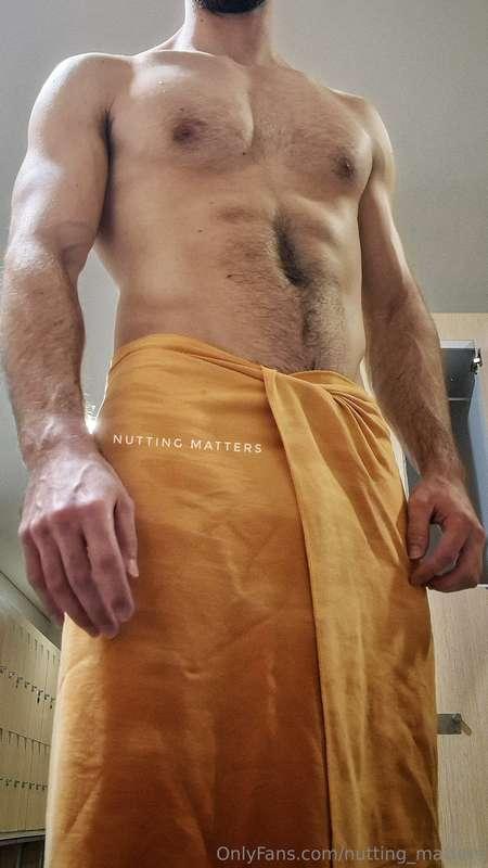 Clean body, but my mind is always dirty. Get me messy and sw..