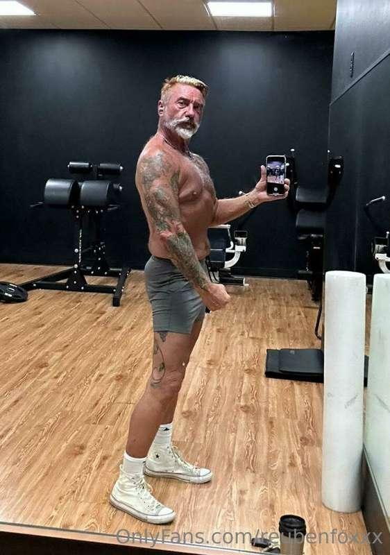 Post workout thirst trap ;)