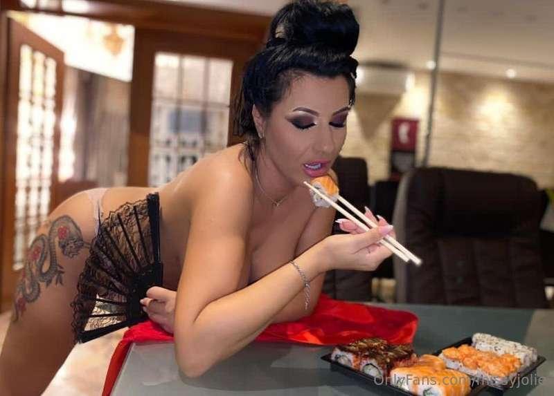 What better meal can you enjoy besides this right now? I kno..