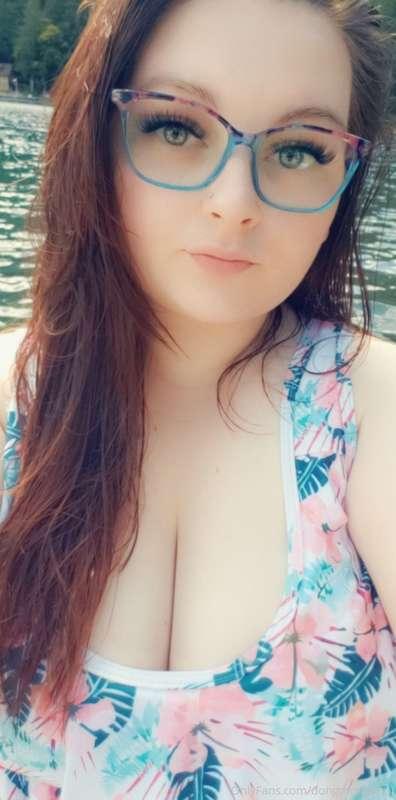 🥰💚💙🧡 Let's go swimming.