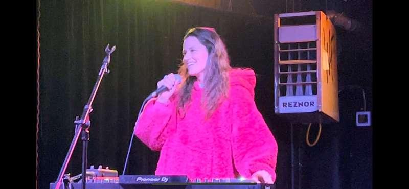 A few photos from the show on Friday. 🫶💕🎶