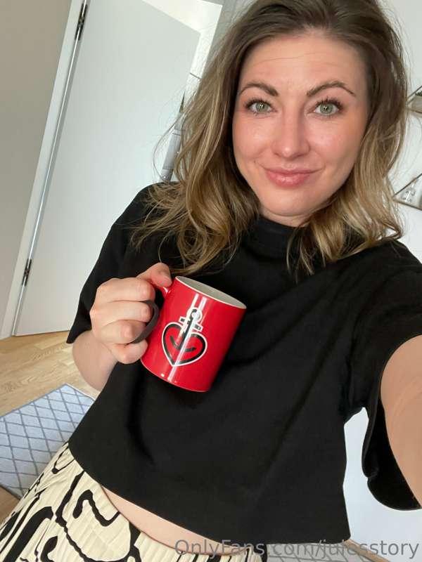 Ohne meinen Kaffee werde ich nicht Wach 🤭 bist Du auch Kaffe..