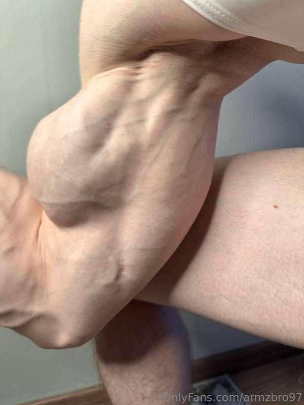 armzbro97 image #3