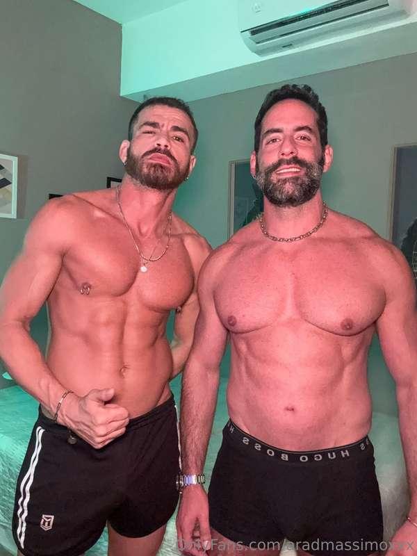 YOU GUYS CHOOSE WHICH SHOOT YOU WANT TO SEE NEXT
