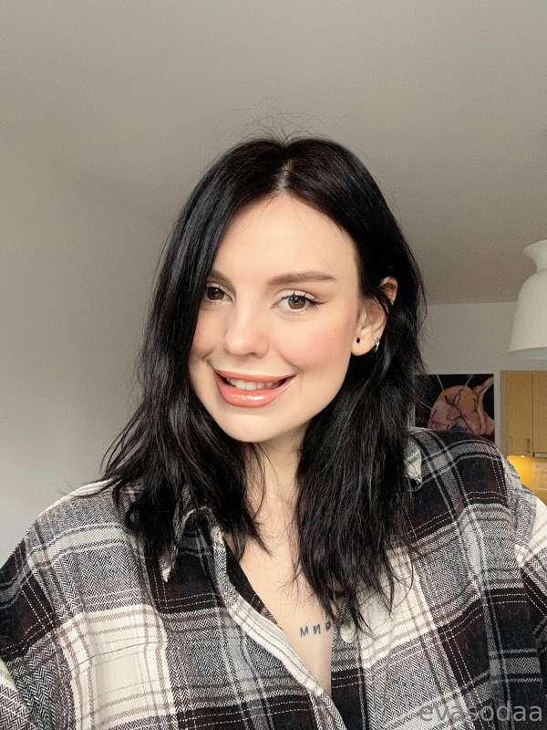 Hope someone wants to make me cry from pleasure🥰