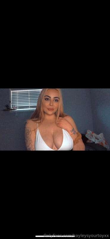 Go sub to this thick beauty to be pleased 😍!!! @brittanyyhar..