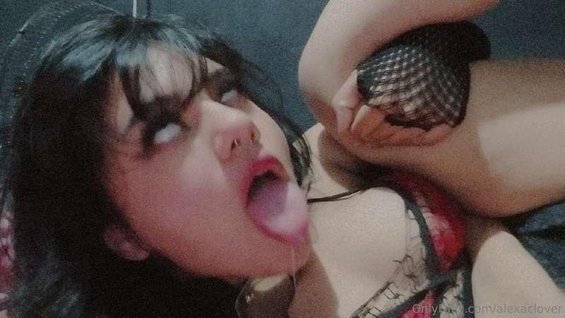 alexaclover image #1