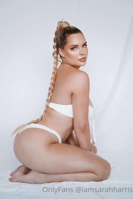 Do you like my hair up? 🤎