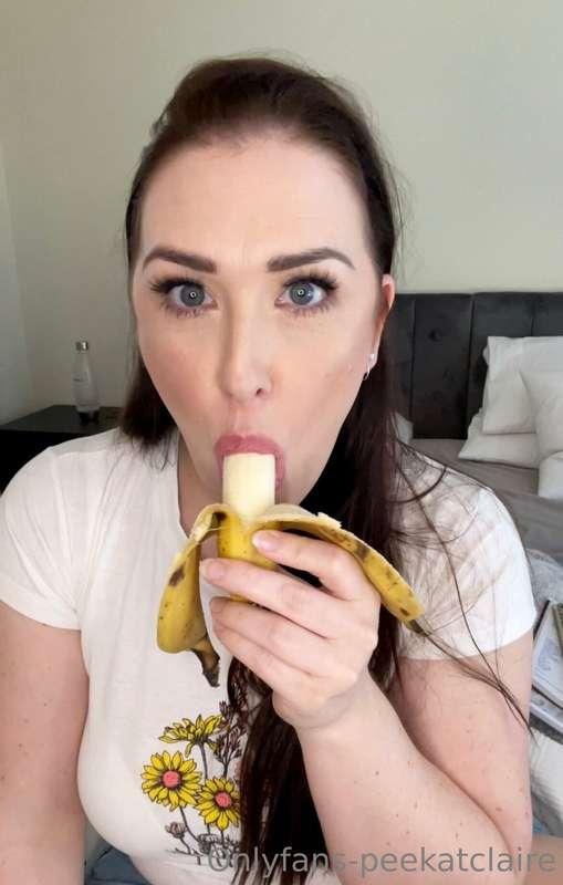 Rules for eating a banana …don’t make eye contact