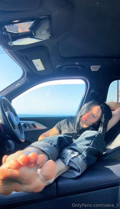 need a cab driver? You know who to write to 🙈😅😘