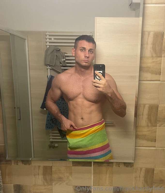 would you lick?🍭 @frankhardy 