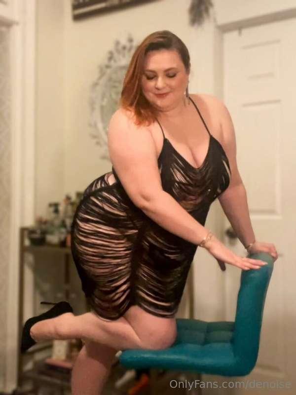 Leaning into you like… (fill in the blank)
💭 😏💋