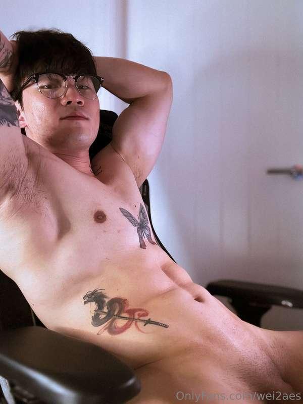 Can you imagine your tongue licking my abs right now?