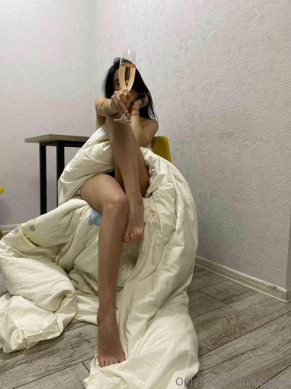 A blanket keeps you warm, champagne adds sparkle.. But the h..