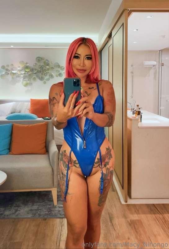 Do you think your cock would please me? 🍆