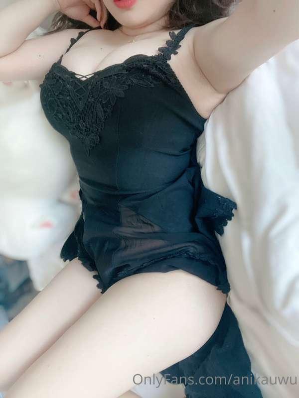 *ੈ✩‧₊˚   wanna come lay with meeee?   *ੈ✩‧₊˚