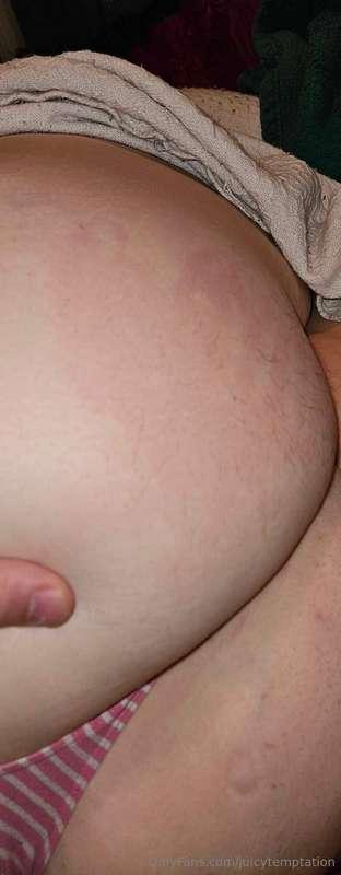 My little hand print. I wish someone would show me a better ..