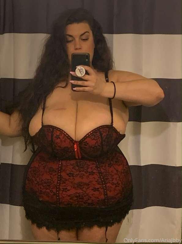 My Tits don’t fit 😂💋💋