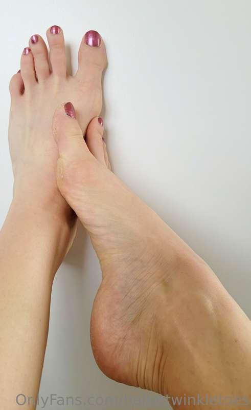 Feeling tired this week... 😴 cheer me up with a tip 😘👣