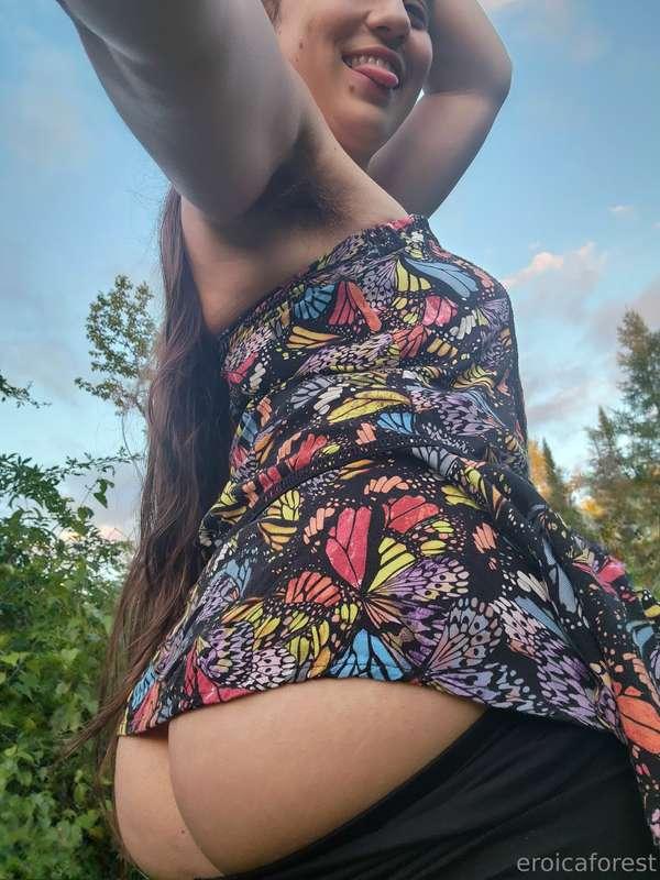 Booty tease for youuu hehe 😏🍑