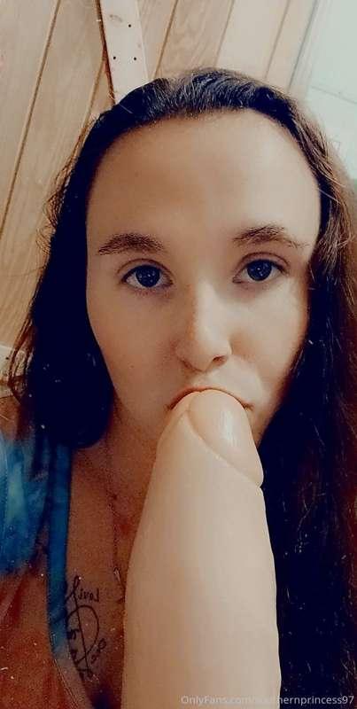 Dick tip kisses are the best 👅💋💯