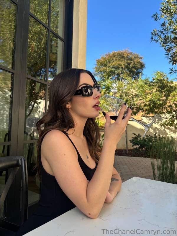 This is how I would like to spend every weekend 😎🍷