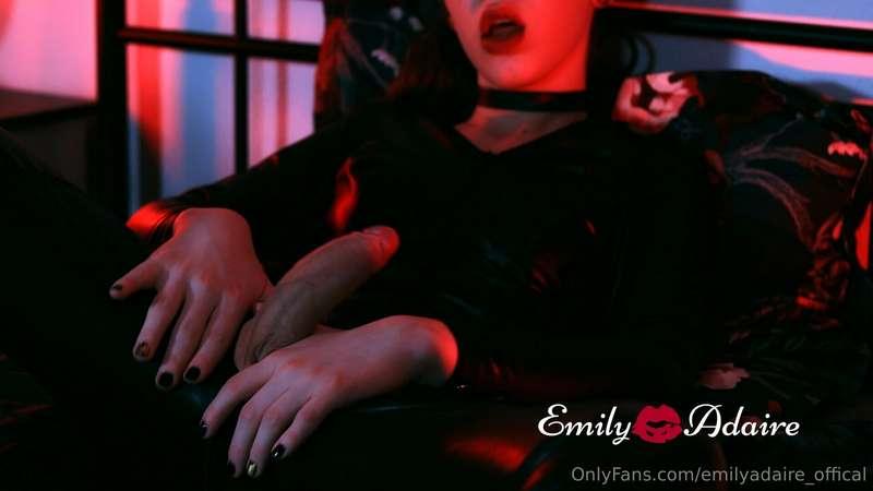 leather catsuits and neon lights ❤️