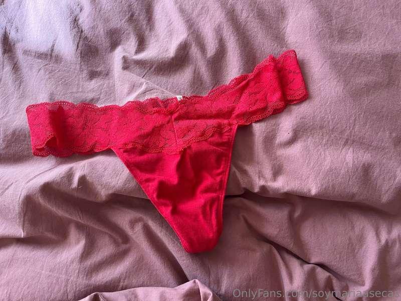 Hoy me compré estas bragas rojos pensando en que quería hace..