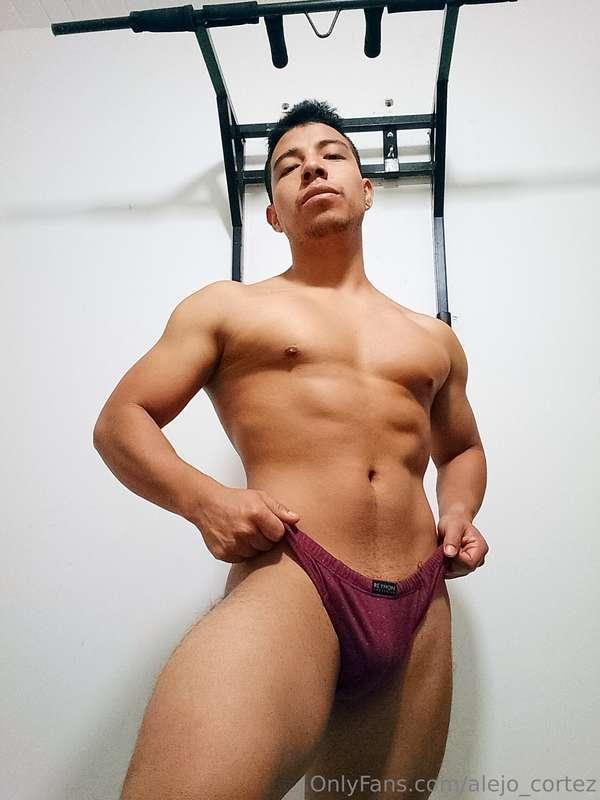 Si tu y yo estamos solo que hacemos, que idea tienes 🤤🤤