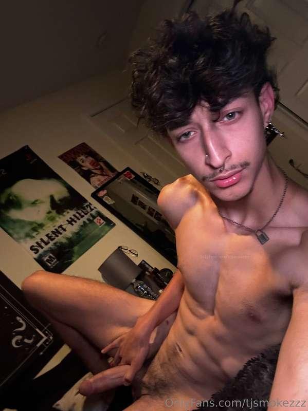 tjsmokezzz image #0