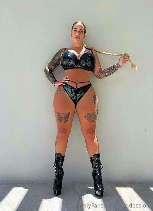 Remarkable beauty and power, I'm the one you can't resist! T..