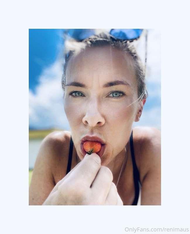 💋💋💋