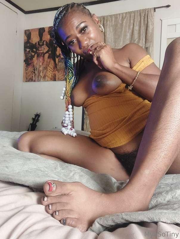 You like soft lips, thick thighs, and bad decisions? Say les..