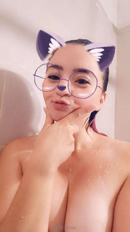 Are you enjoying your Saturday? 😍