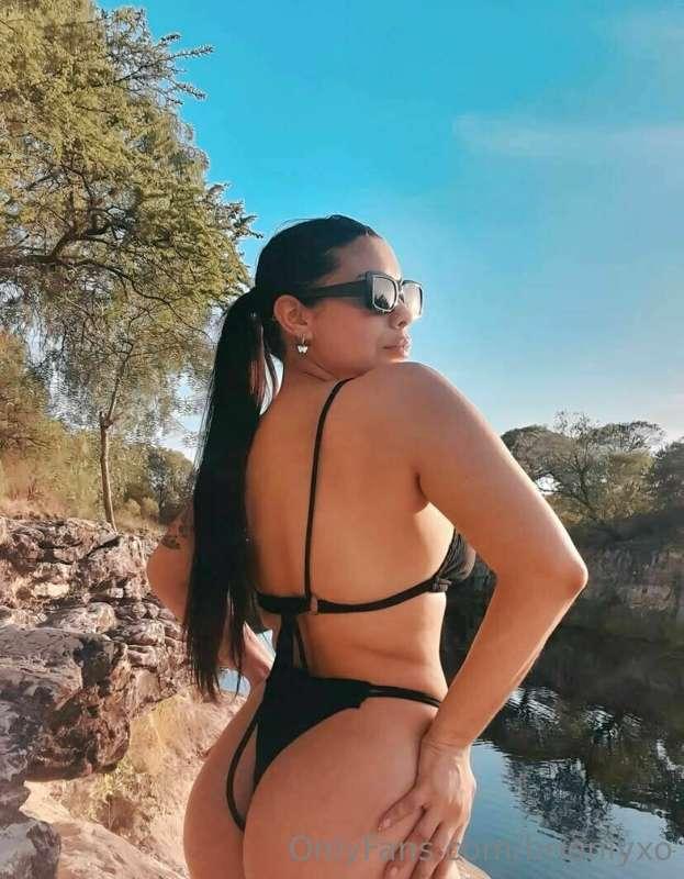 Something hot to make your Sunday beautiful 🥰😍