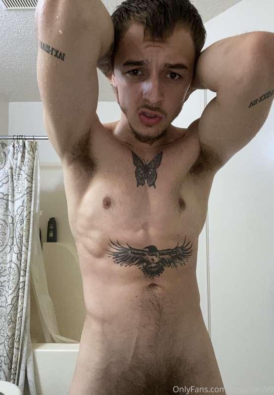 Morning boys, take a look at my perfection 🤤