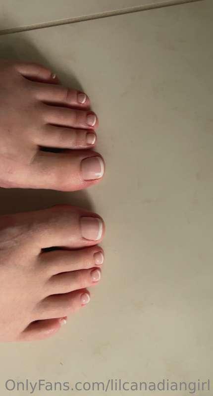 I love a fresh French pedicure