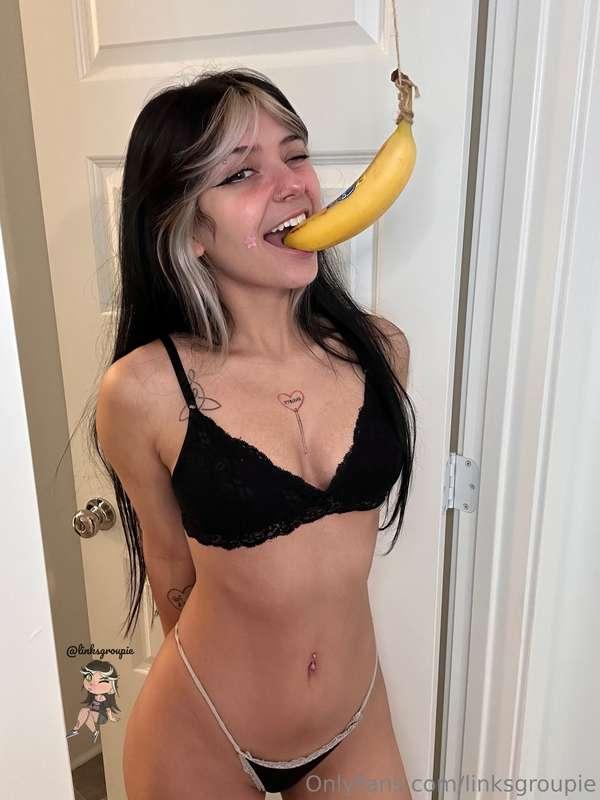 I truly. Don’t know what’s this is. But I put a banana on a ..