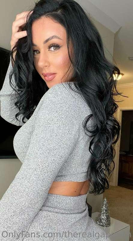 Warming up your day with a little throwback glam 😉
