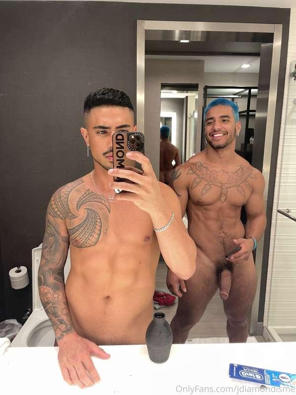 Back with daddy @dombeeef 😈🤤 should we make a movie?