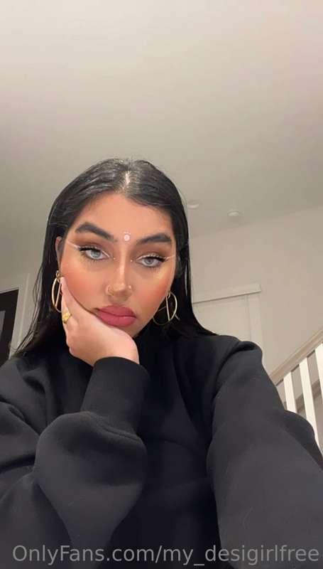 go subscribe to @my_desigirl aka my VIP