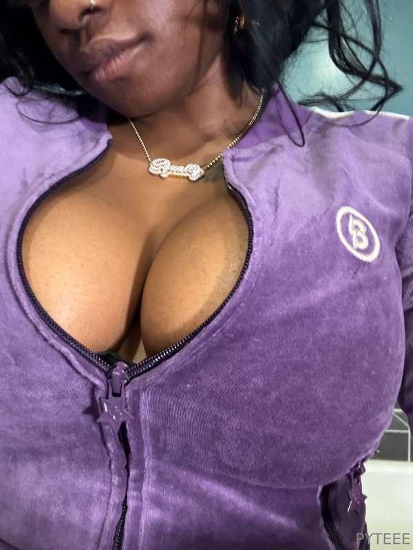 Are you an ass or tits guy ? 