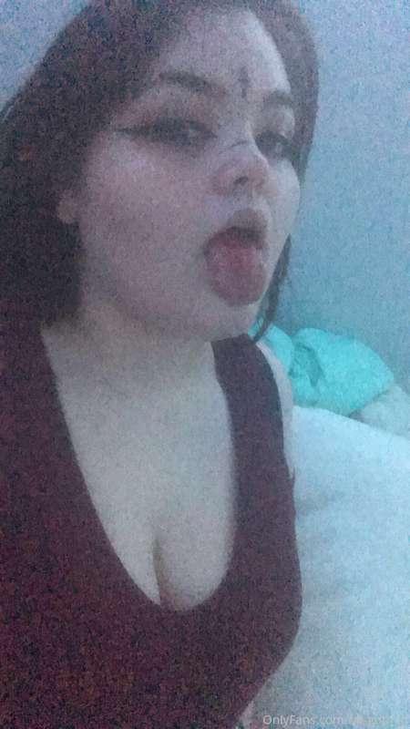 Cleavage anyone?