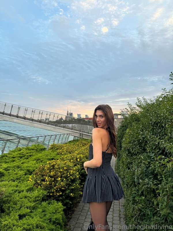 Summer is a time for long walks under the stars...and cheeky..